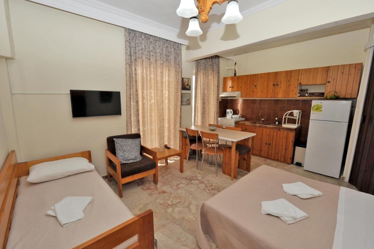 Themis 45 Steps From Beach - Halkidiki Apartment