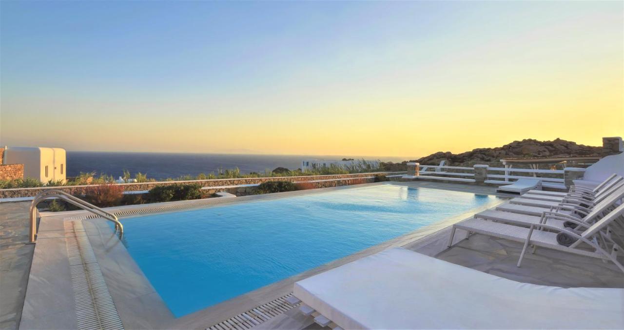Mando Pool Villas W Sea Views - Five Bedrooms Villa Super Paradise Beach (Mykonos)