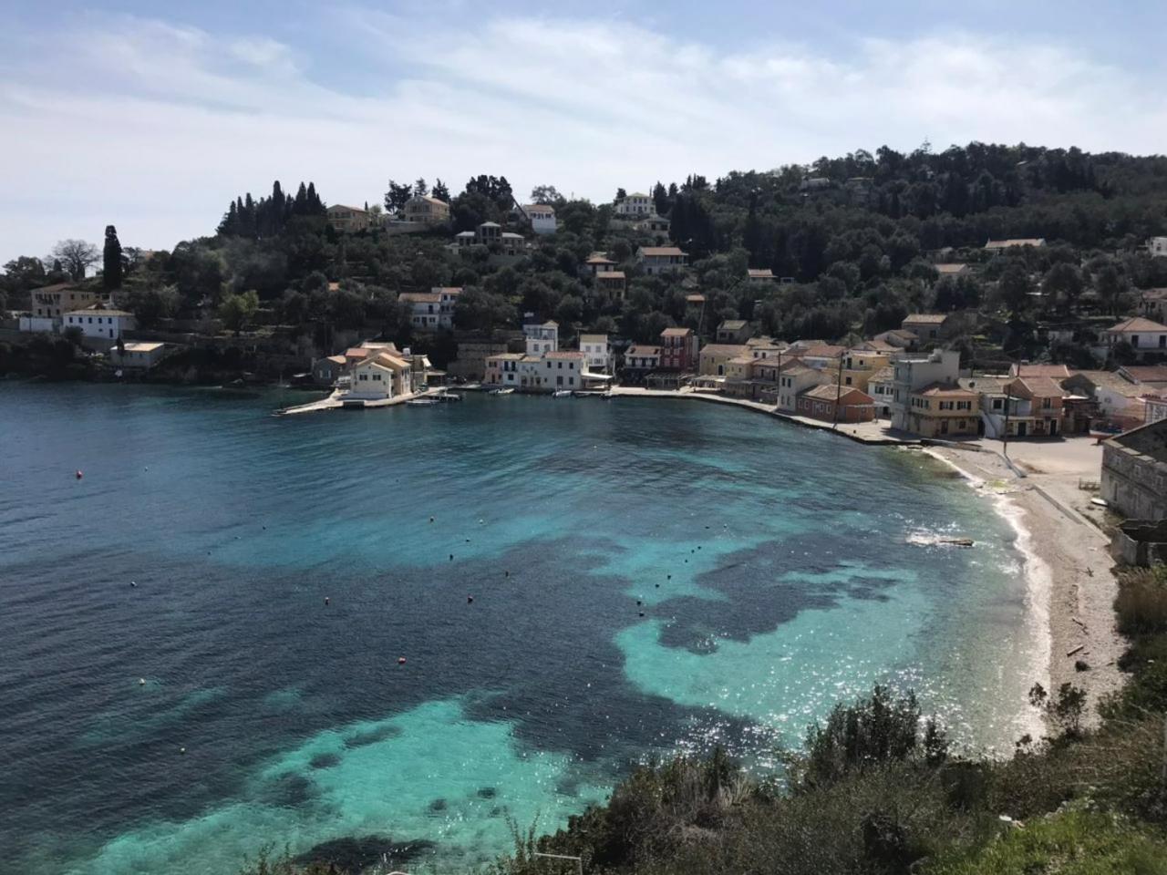 Spyros Aronis * Longos (Paxos)