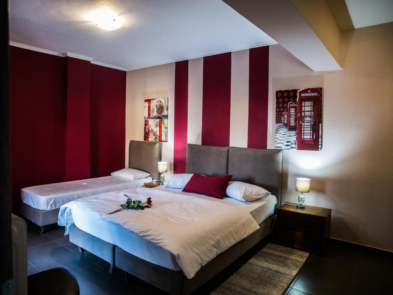 Gina'S Studios 3* Aliveri