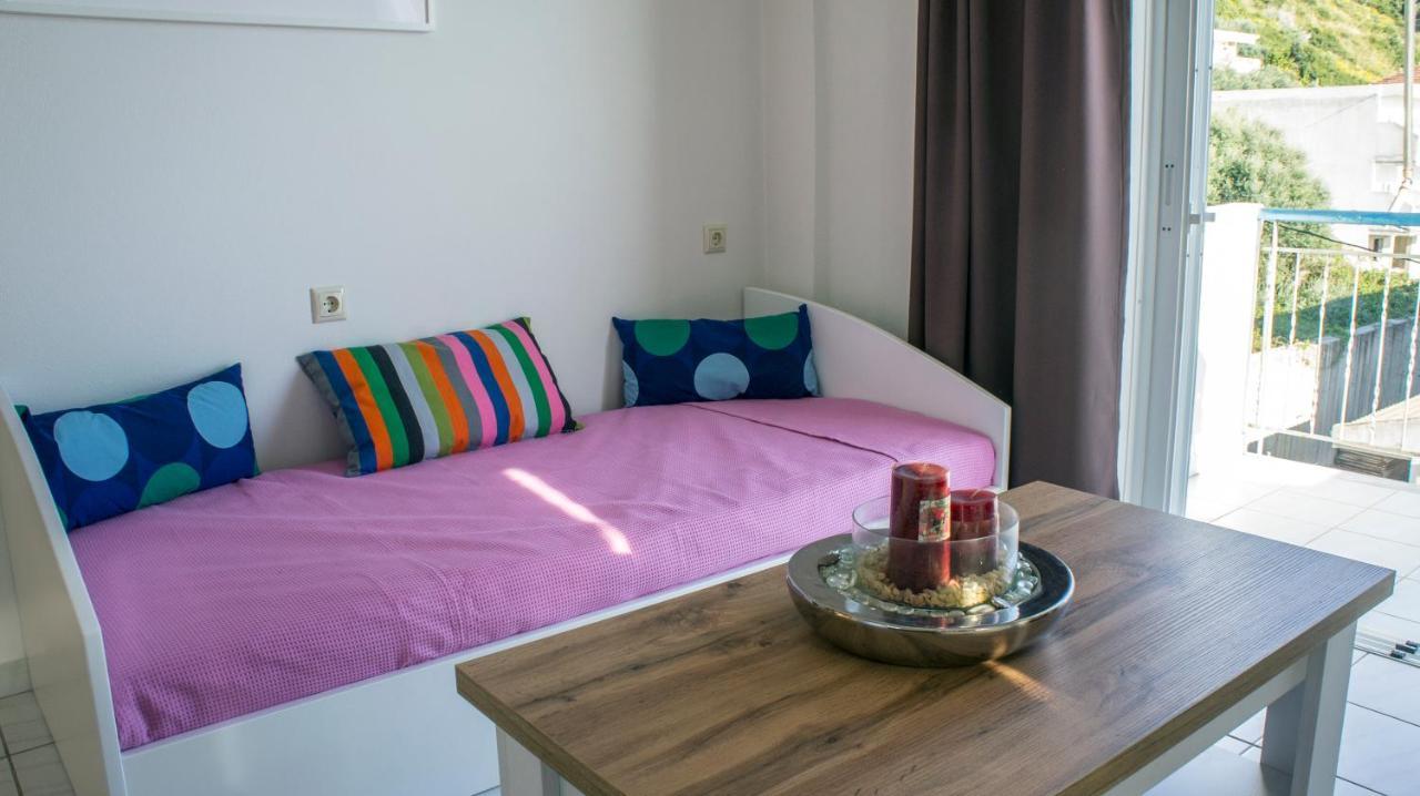 Aparthotel Magda Paralia Vrachou