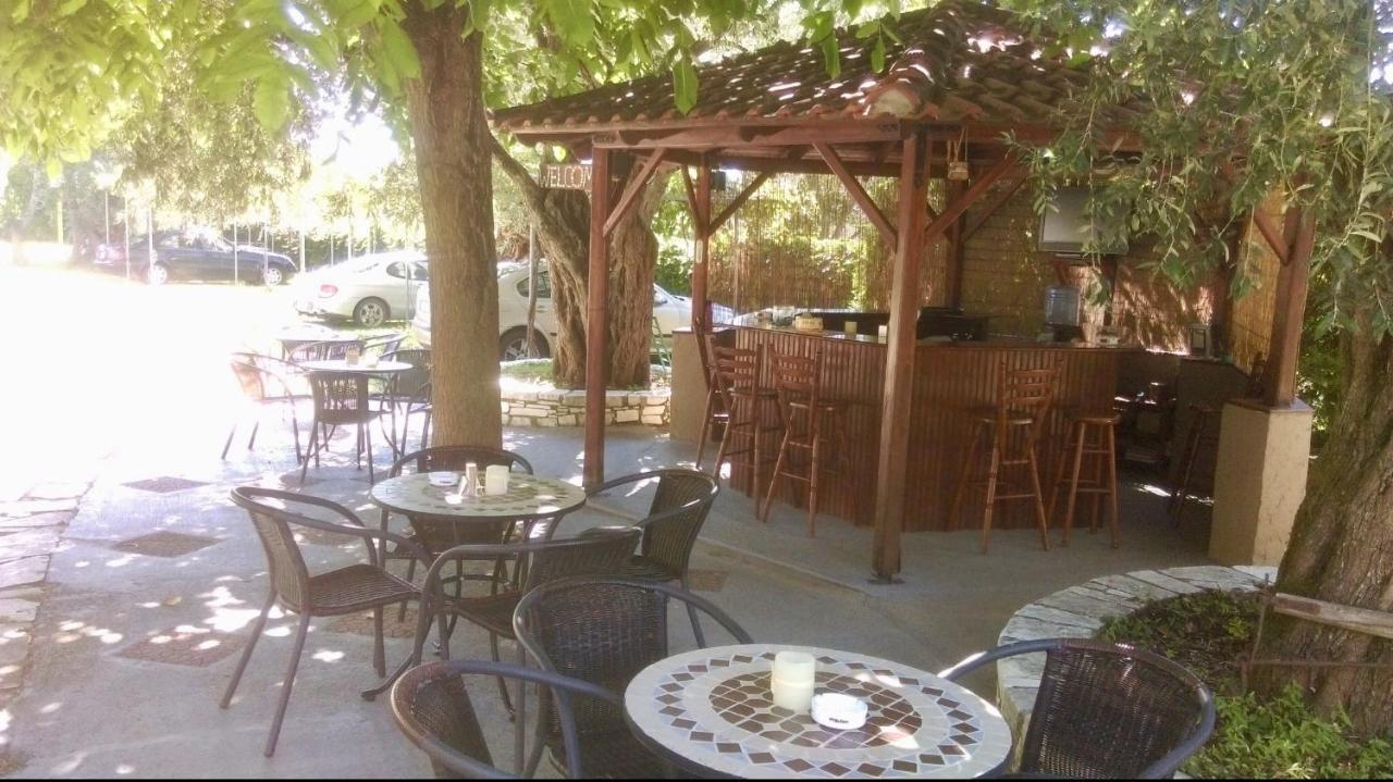 Aneton Aparthotel