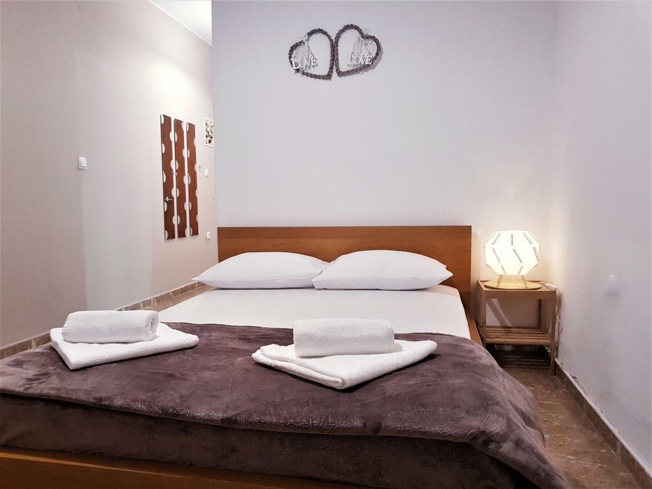 Apartment George By The Sea And Airport 3 *
