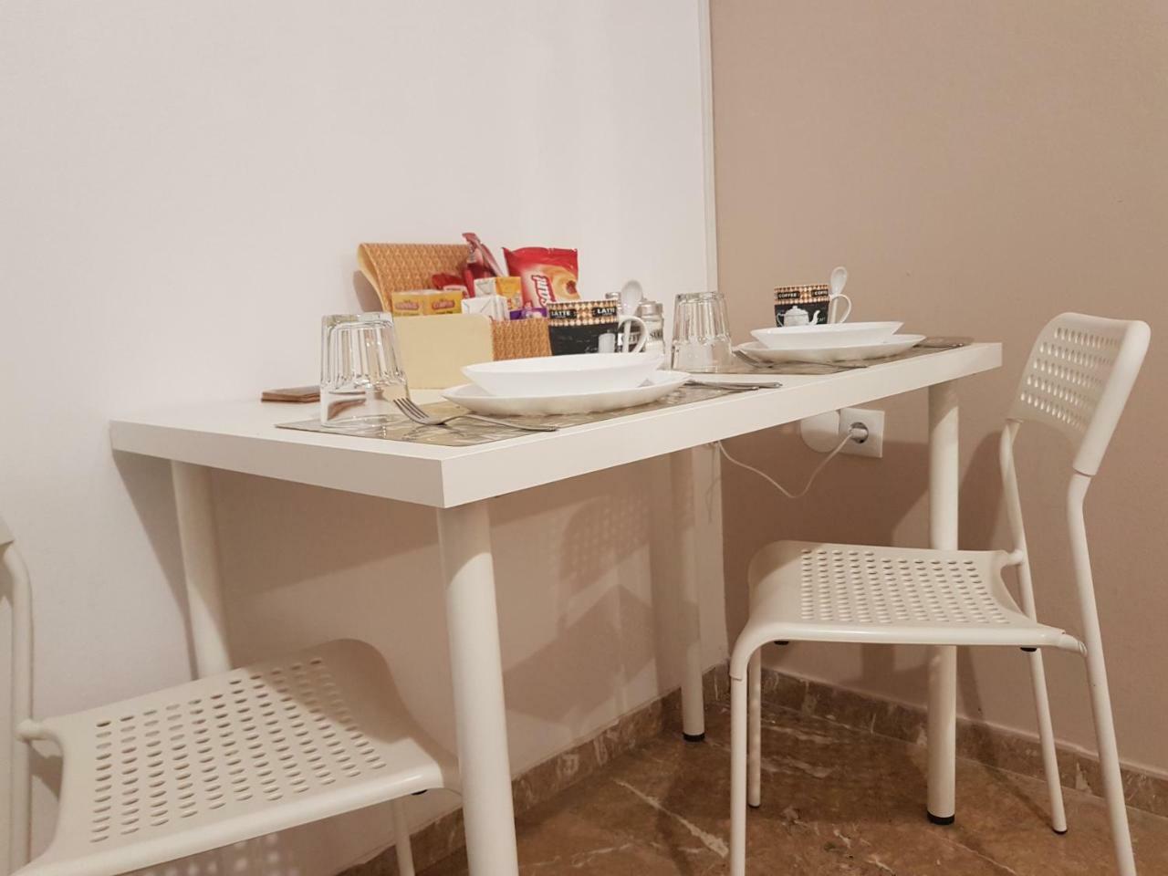 Apartment George By The Sea And Airport 3 *