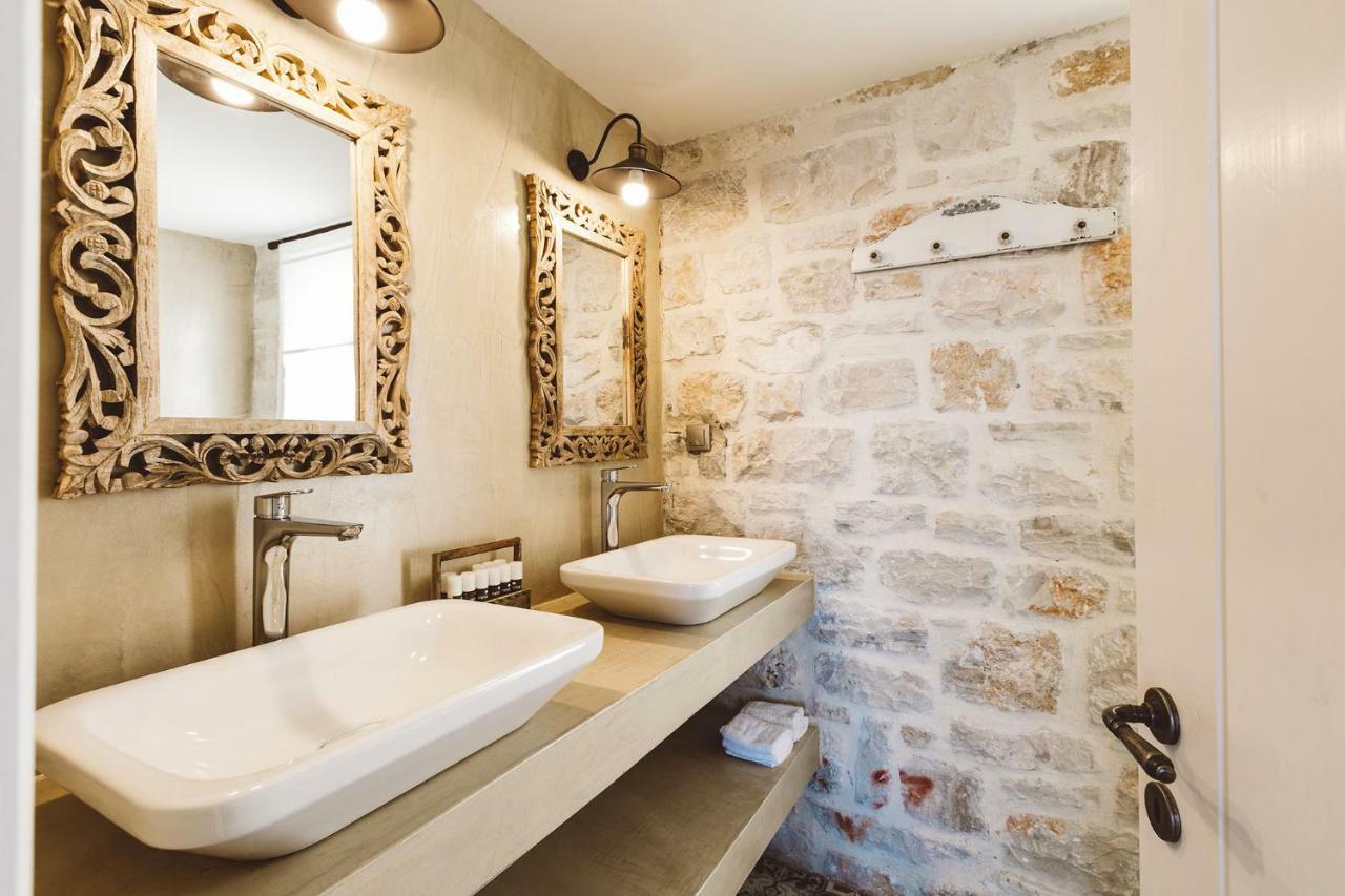 Yiameli With Private Pool Villa *
