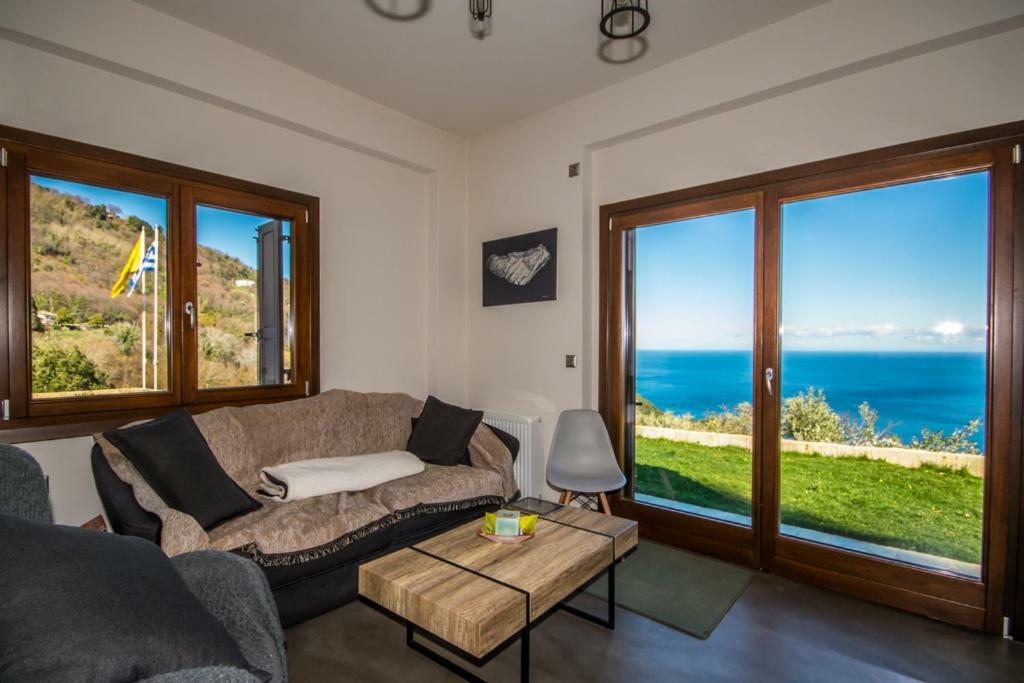 Luxury Mylopotamos Villa *