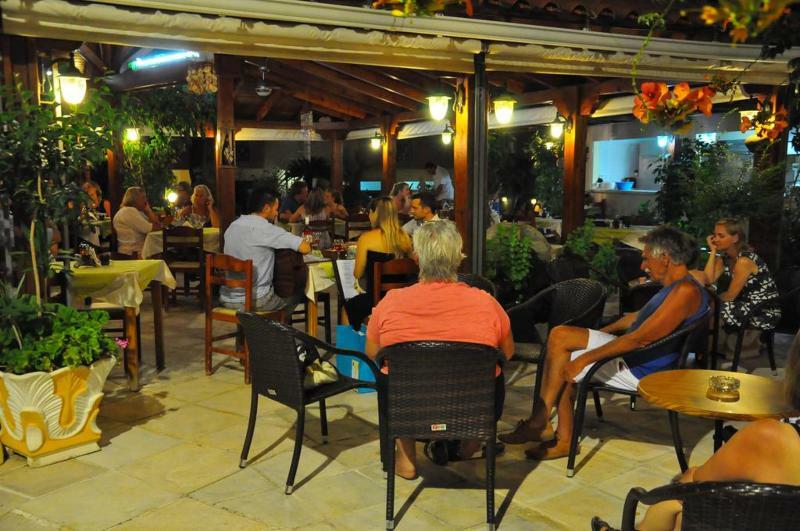 Aparthotel Telchinia