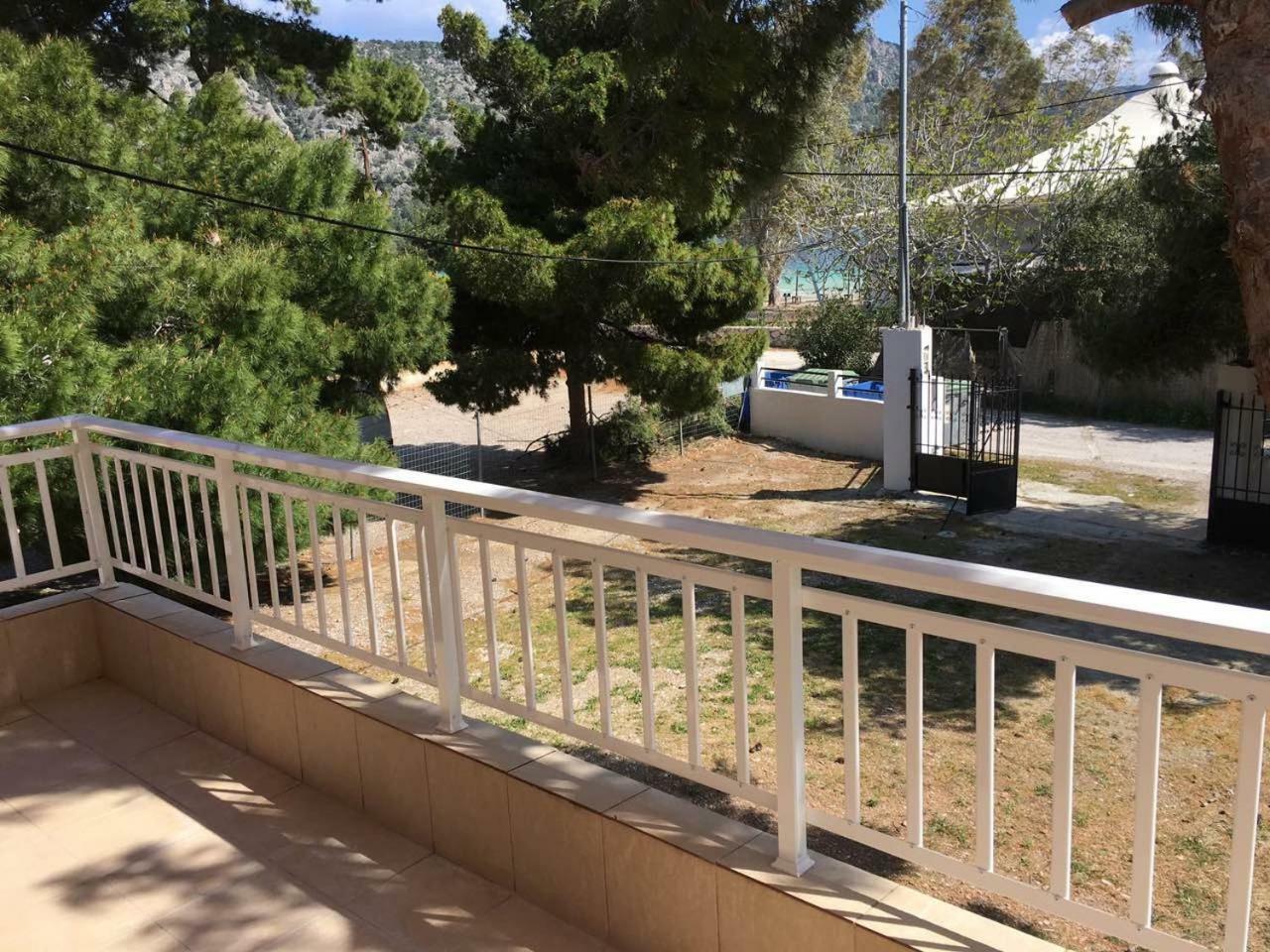 Sugar Loft Vouliagmeni Lake