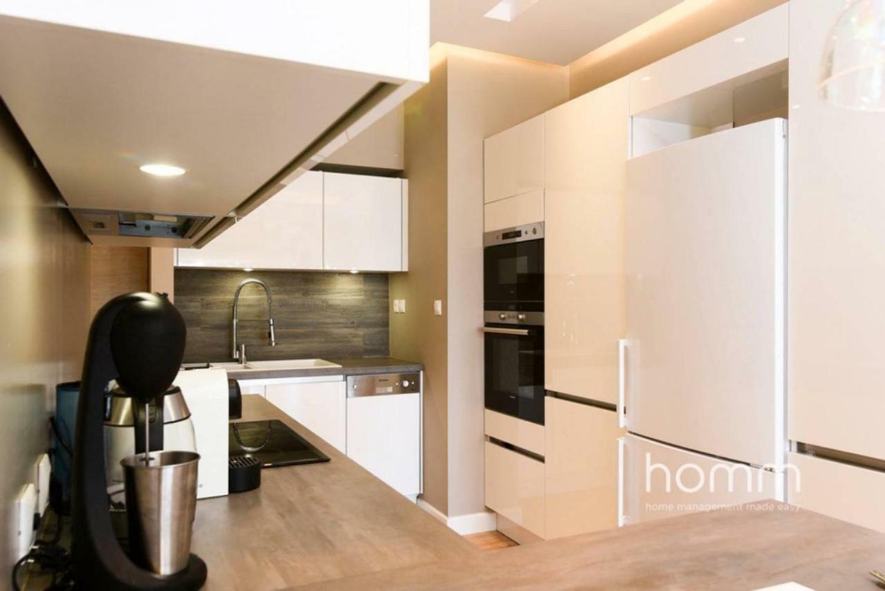 142m² Bright With Marina View Apartment Alimos
