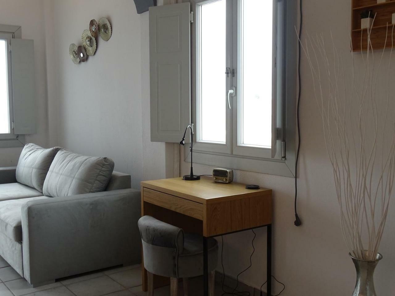 Santoriviera House