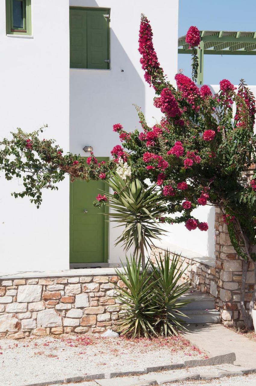 Seaside Paros - *