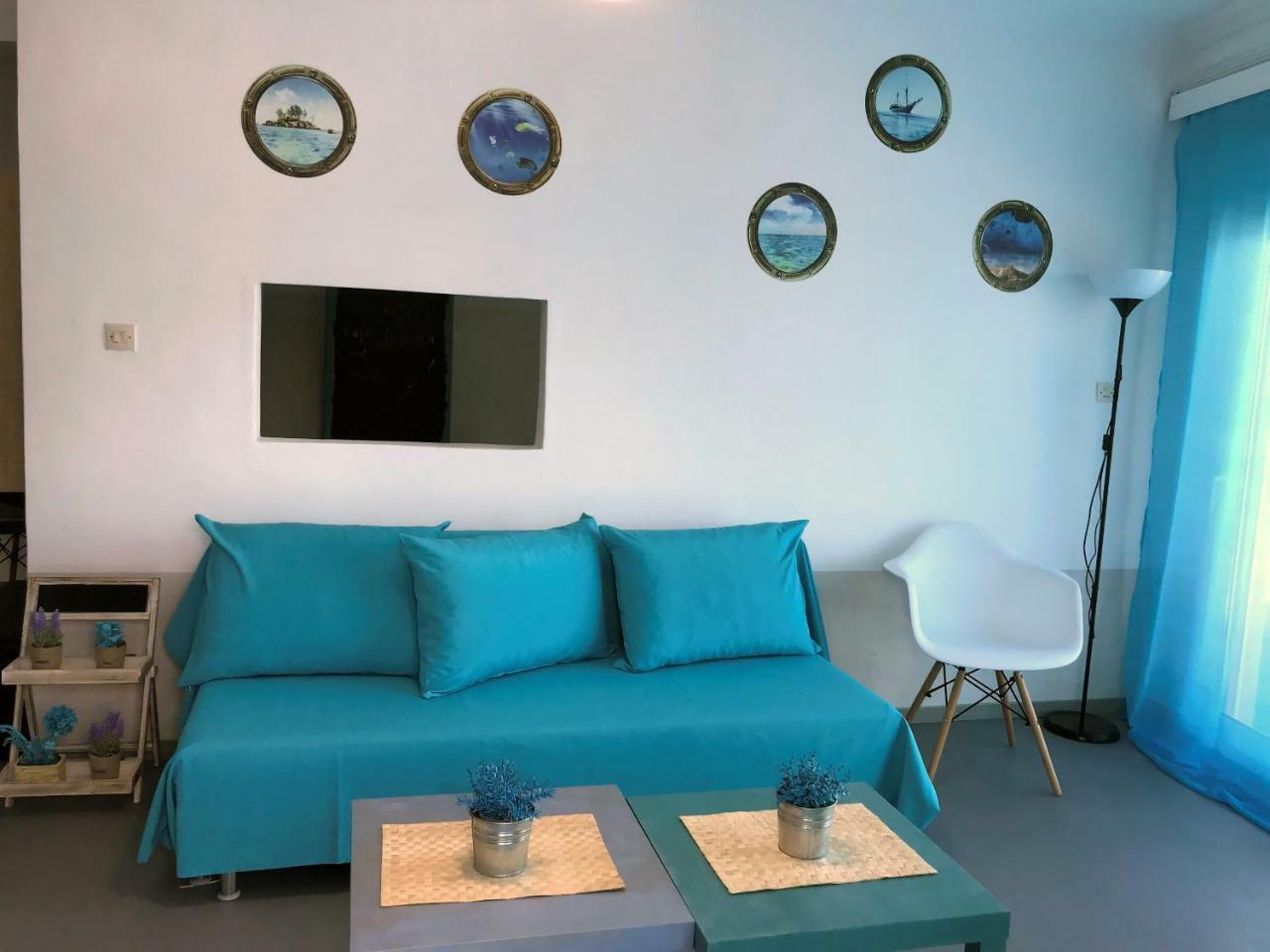 Apartment Upper Deck Apt. Nea Peramos (Macedonia)