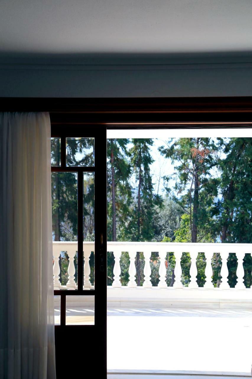 House Hotel