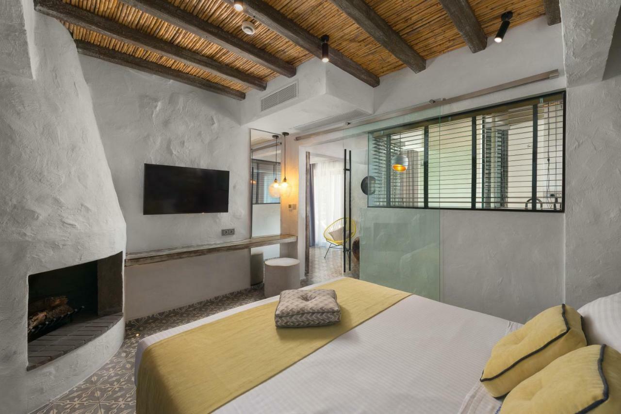 Elakati Luxury Boutique - Adults Only 4*