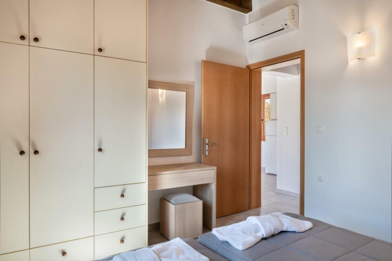 Androulakis Apartment