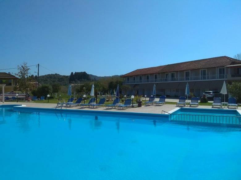 Hotel Egrypos Mpoukaris