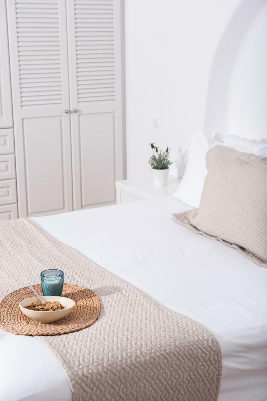 Aleria Santorini Villa *