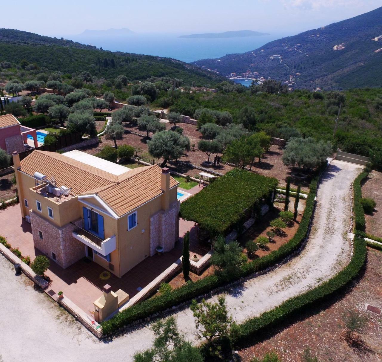 Armeno - Maria Villa *