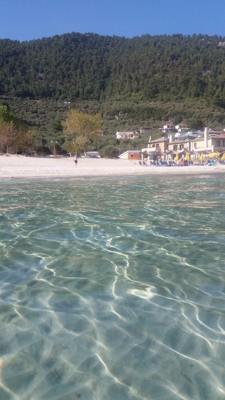 Tasos * Chrysi Ammoudia
