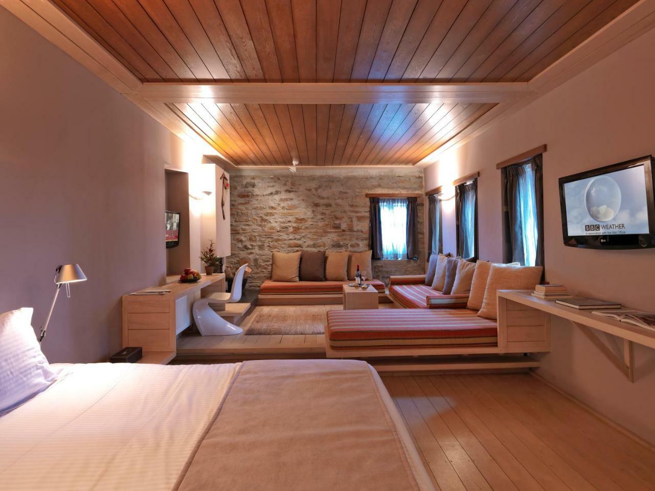 Kipi Suites Guest house 4*