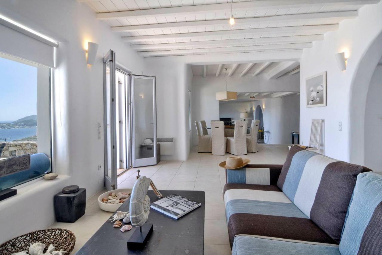 Lia Luxury Villa *