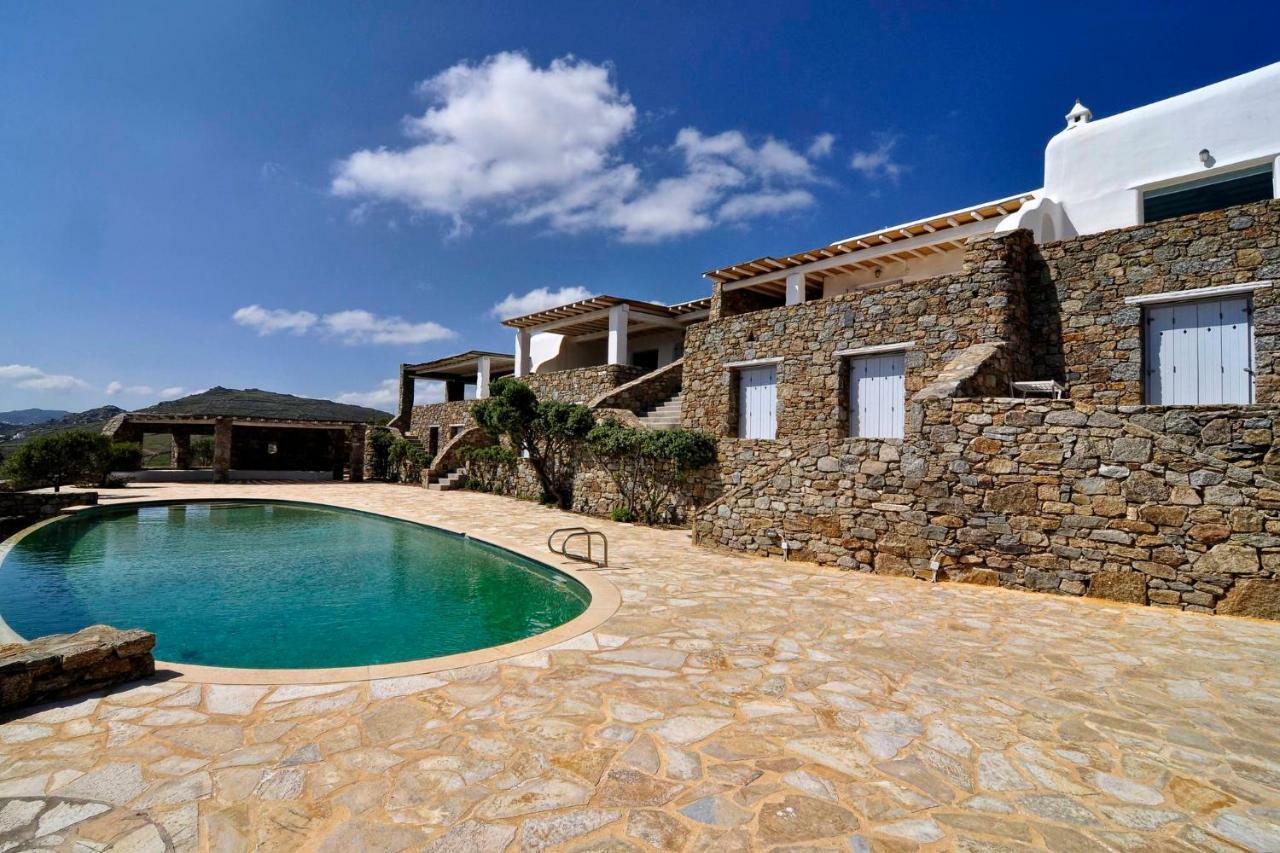 Lia Luxury