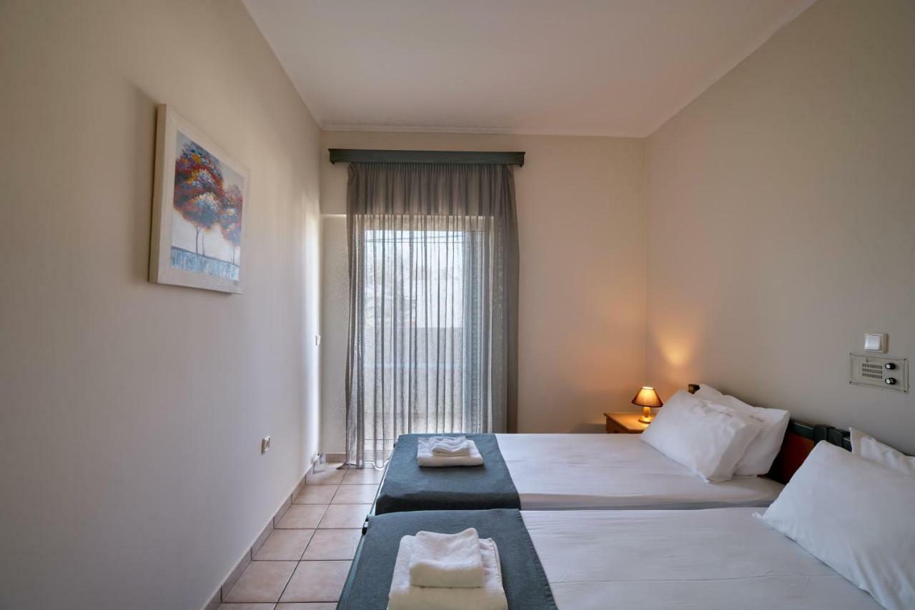 Aparthotel Inea & Agioi Apostoli (Crete)