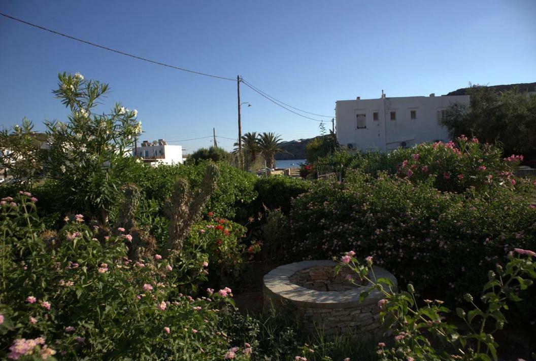 Sifneiko Arxontiko Faros (Sifnos)