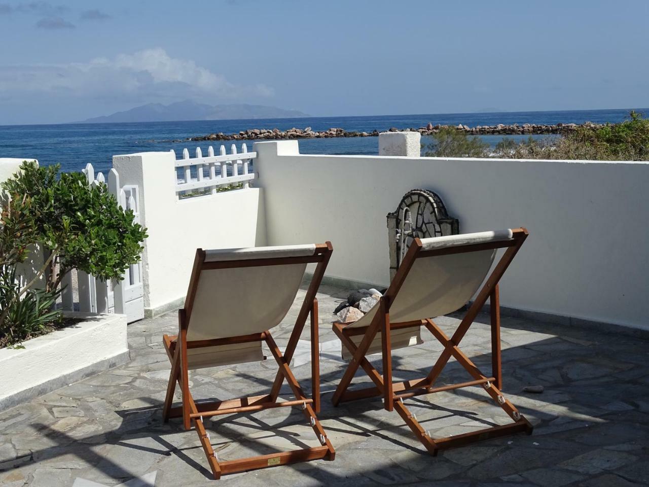 Nama House Monolithos (Santorini)