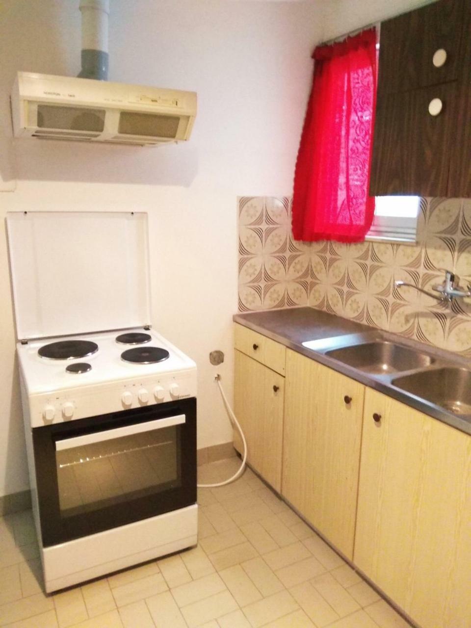 Apartment Neratza Beach