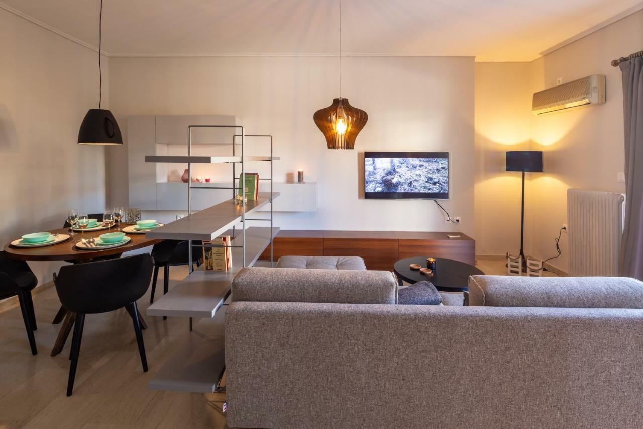 Kleio - Spacious In Glyfada * Athens