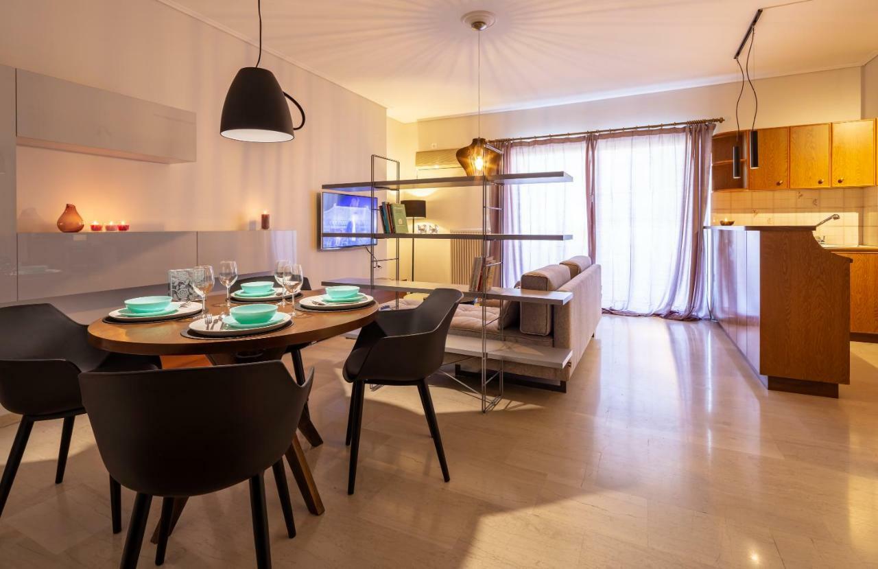 Kleio - Spacious In Glyfada Apartment