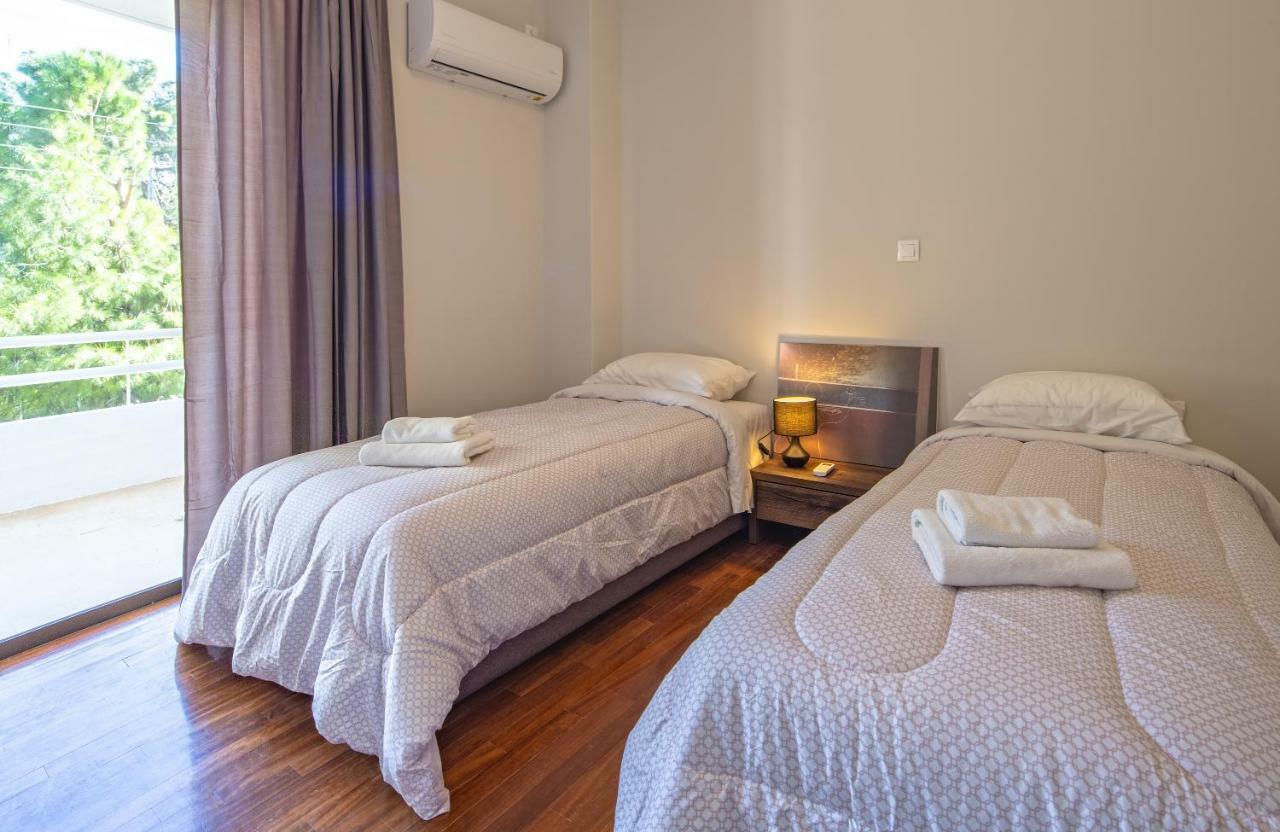 Kleio - Spacious In Glyfada * Athens