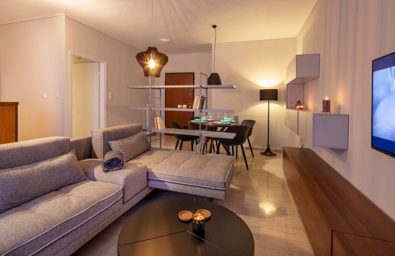 Kleio - Spacious In Glyfada Athens
