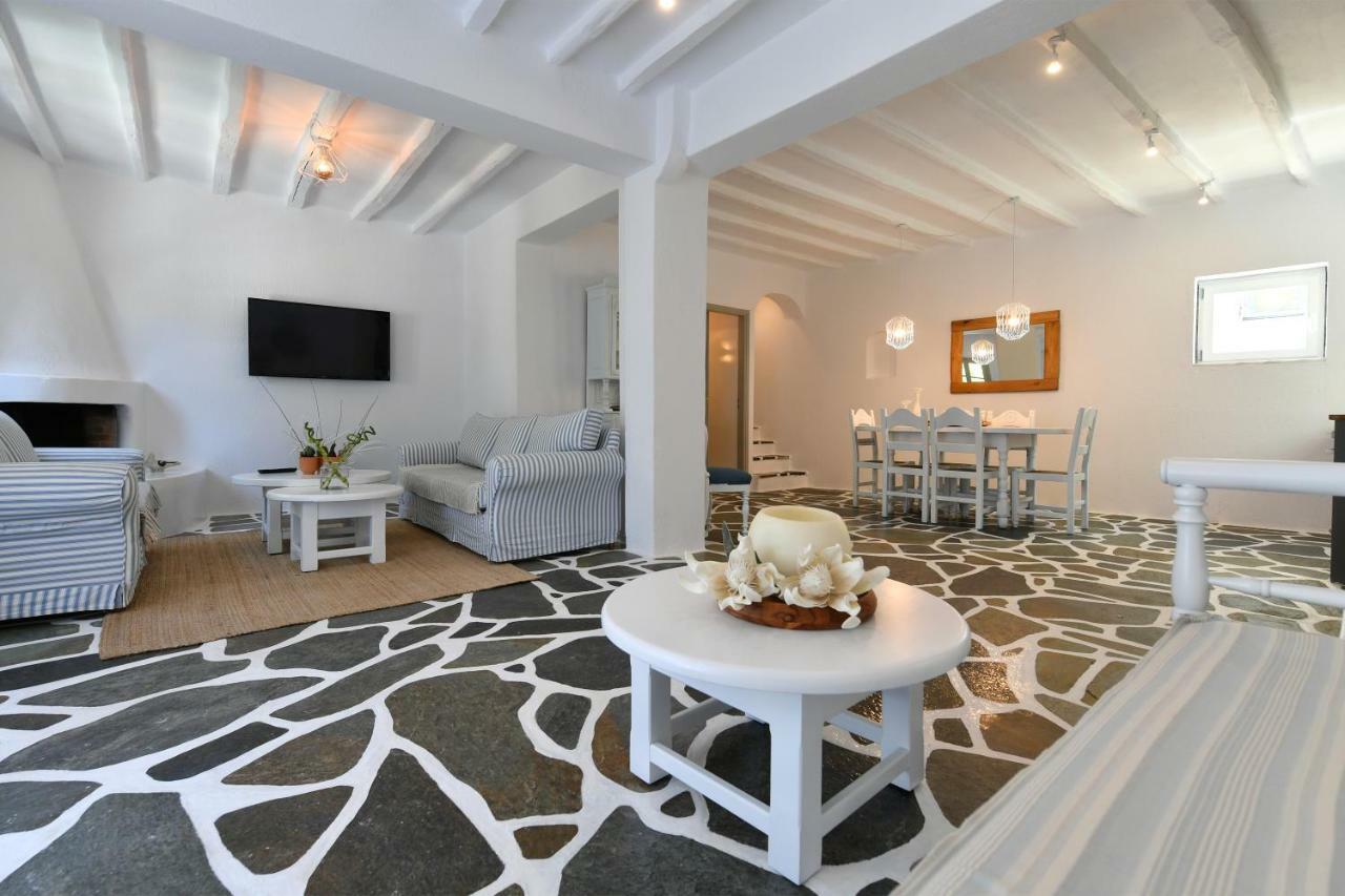 Santa Flora 3 Bedroom House A Parikiaas Edge Holiday home Parikia (Paros)