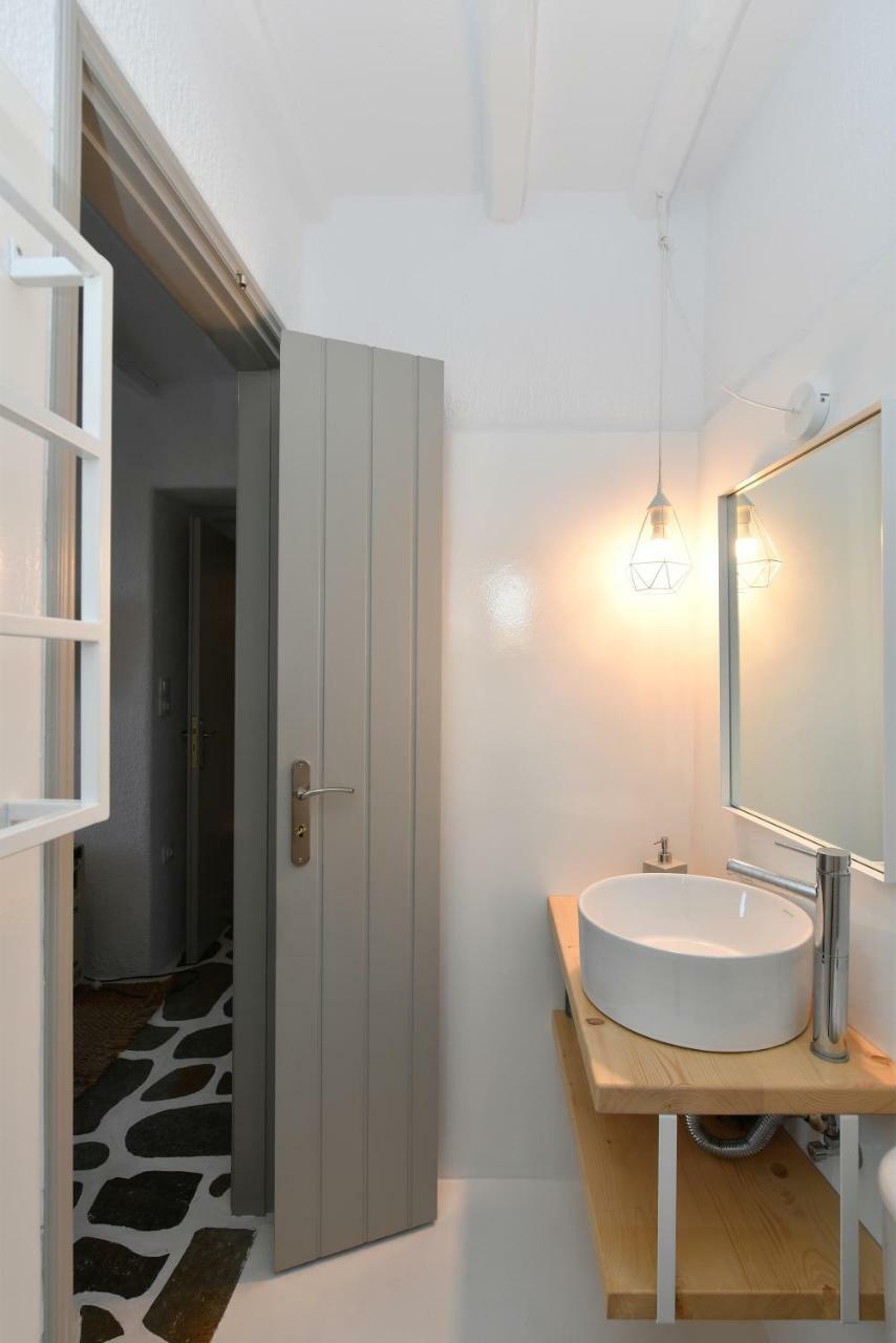 Santa Flora 3 Bedroom House A Parikiaas Edge Parikia (Paros)