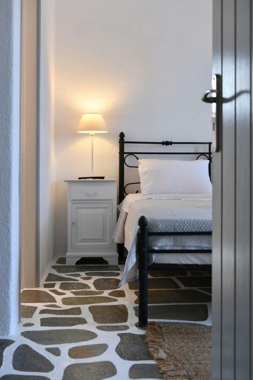 Santa Flora 3 Bedroom House A Parikiaas Edge Parikia (Paros)