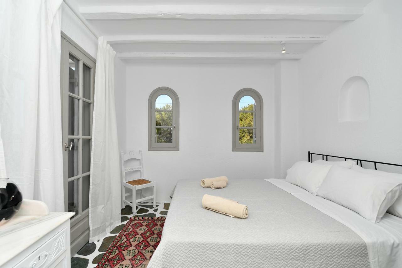 Santa Flora 3 Bedroom House A Parikiaas Edge *