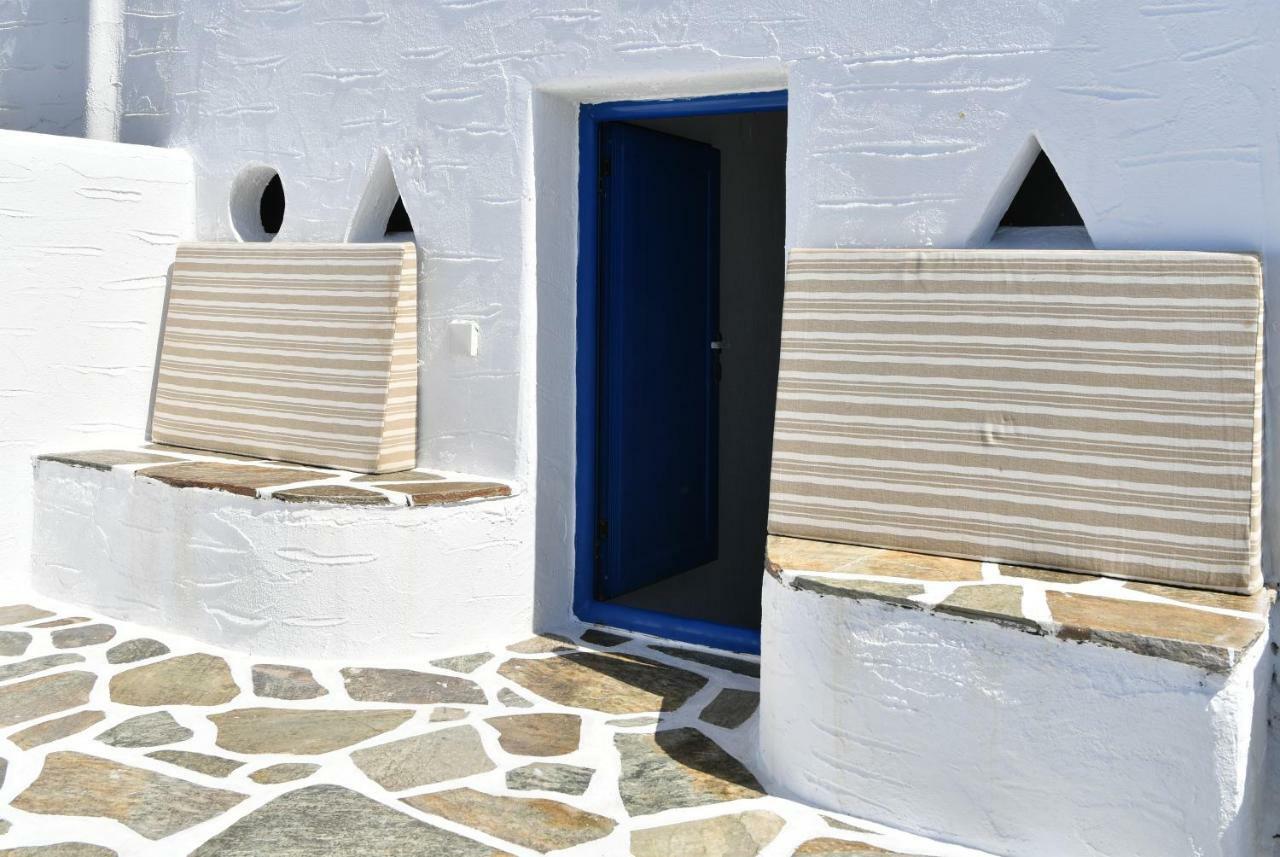 Santa Flora 3 Bedroom House A Parikiaas Edge Holiday home