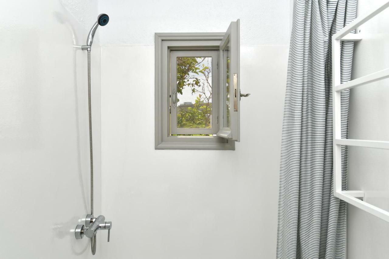 Santa Flora 3 Bedroom House A Parikiaas Edge