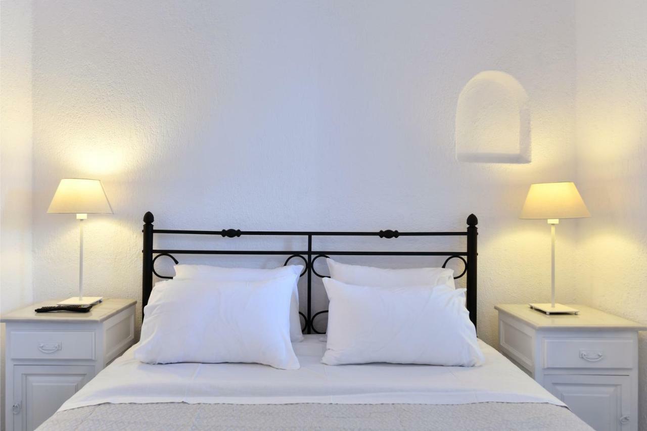 Santa Flora 3 Bedroom House A Parikiaas Edge
