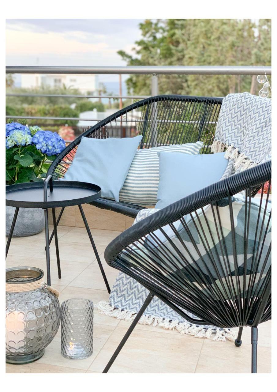 Friday Mood By Diomedes Group *
