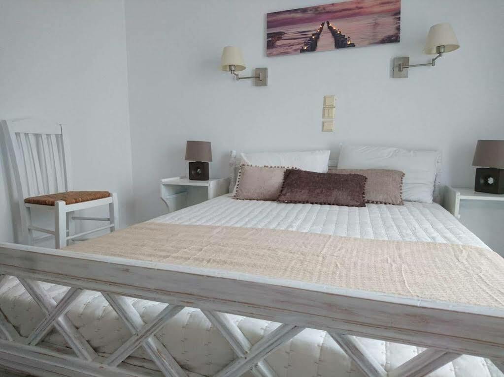 Ino Hotel Kamari (Santorini)