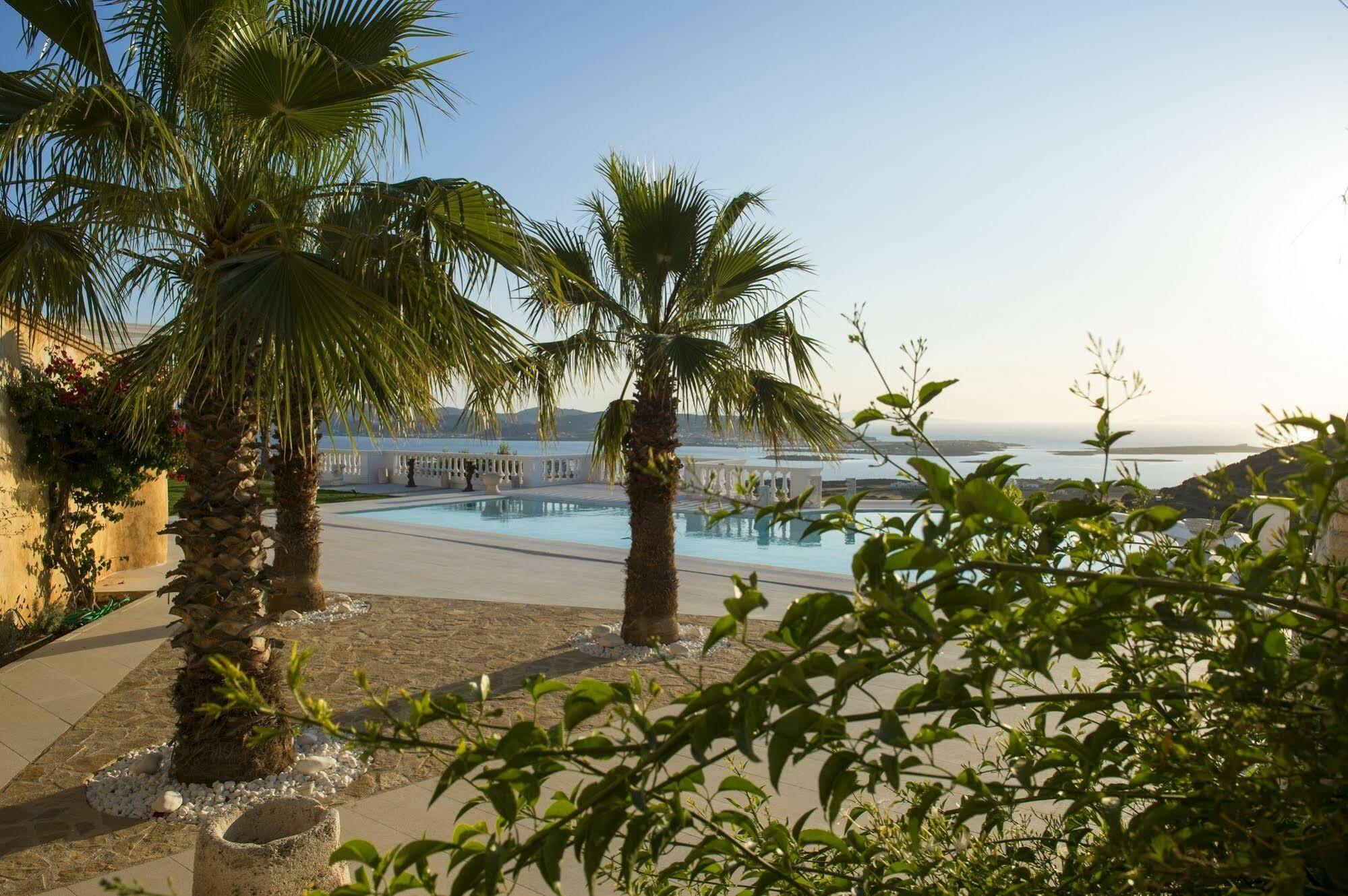 Aethra Exclusive * Parikia (Paros)