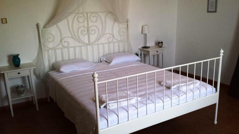 Eleana Hotel