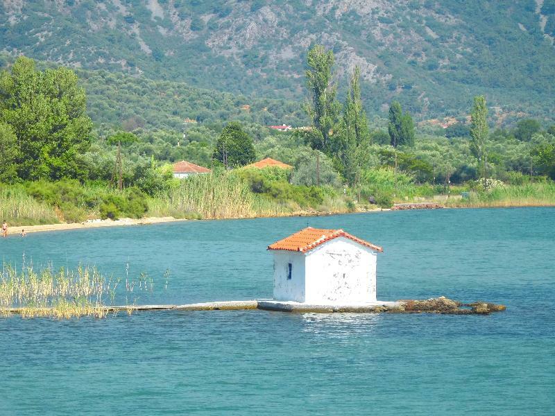 Aeolis & *