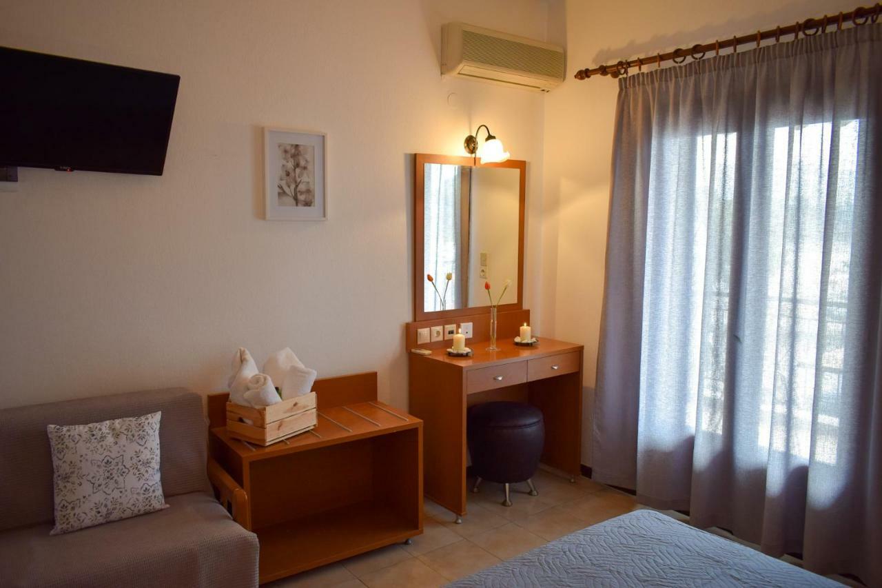 Glaros Blue Hotel