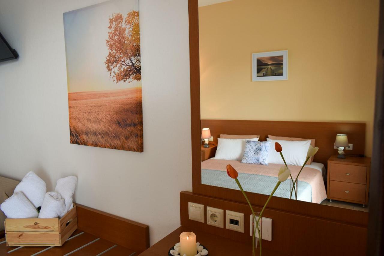 Glaros Blue Hotel *
