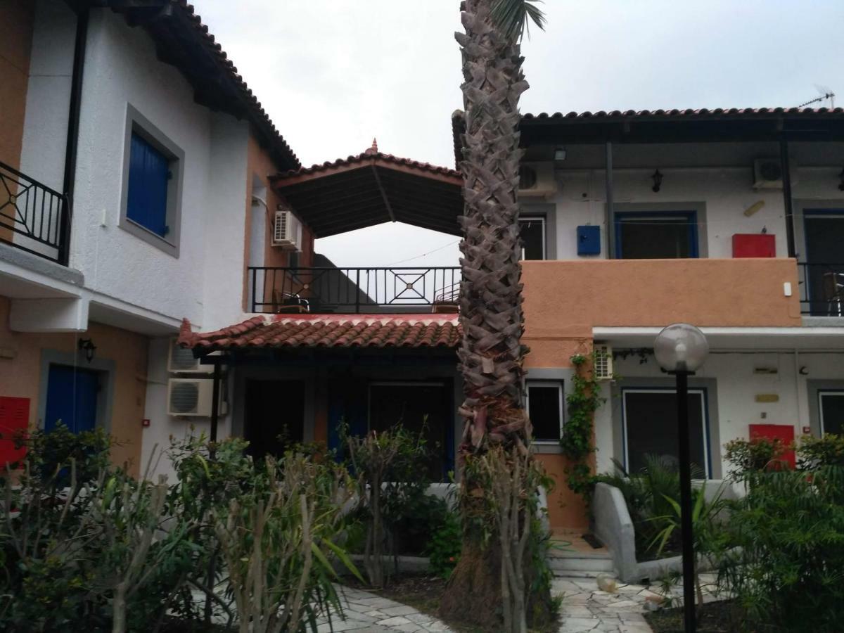 Aparthotel 9 Musses Skala Mistegnon
