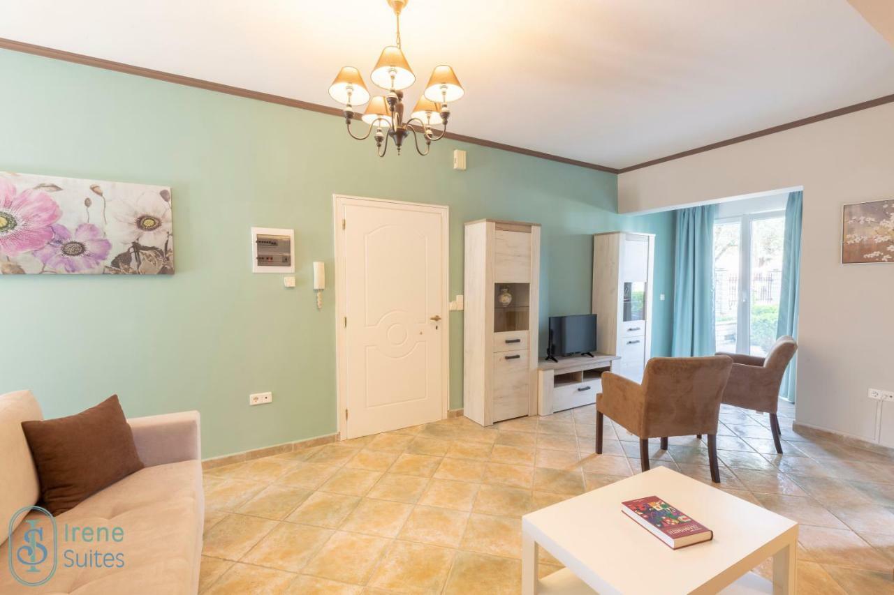 Irene Apartment Nea Moudania